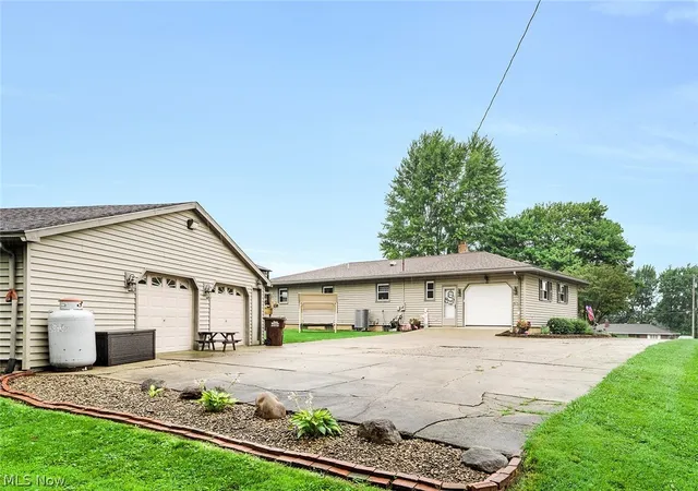 Homes for sale in Lisbon, OH | 39841 State Route 517, Lisbon, OH 44432 | MLS# 5230452