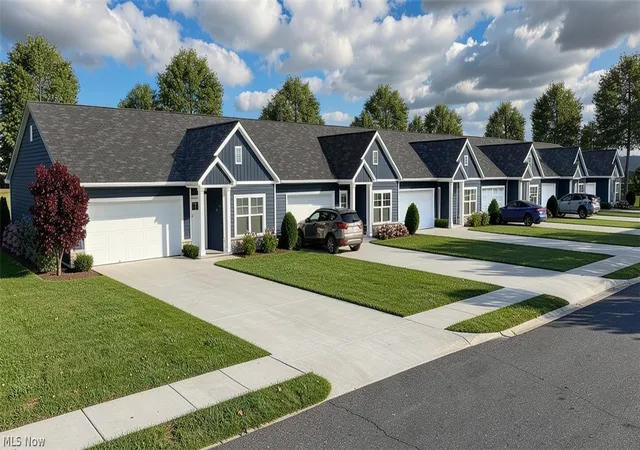 Photo 1 of Condo for sale at 572 Overlook Rd #6, Vermilion, OH 44089 | MLS# 5230453 | Listing updated on 2026-08-29