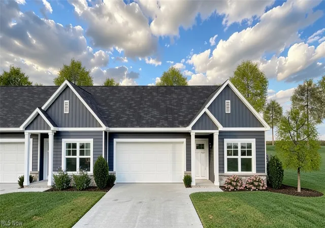 Photo 2 of Condo for sale at 572 Overlook Rd #6, Vermilion, OH 44089 | MLS# 5230453 | Listing updated on 2026-08-29