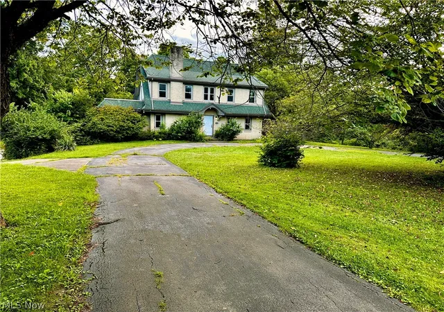1st image of 3716 Glenwood Ave, Youngstown, OH 44511 | MLS# 5229517