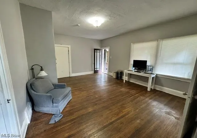 2nd image of 568 101 St, Cleveland, OH 44108 | MLS# 5230464
