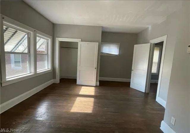 3rd image of 568 101 St, Cleveland, OH 44108 | MLS# 5230464