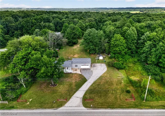3rd image of 13813 Ravenna Rd, Newbury, OH 44065 | MLS# 5228090