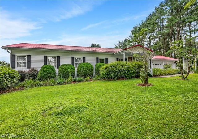 Photo 4 of Single family home for sale at 8608 Goddard Craft Ln, Cambridge, OH 43725 | MLS# 5230343 | Listing updated on 2026-09-17