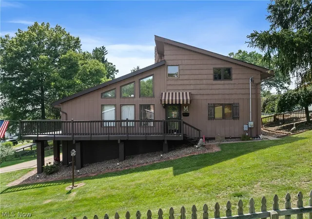 1st image of 112 South St, St Clairsville, OH 43950 | MLS# 5230511