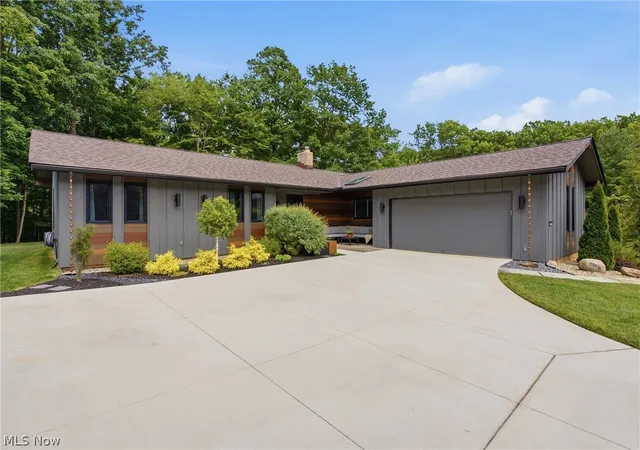 1st image of 19752 Deer Run Ln, Strongsville, OH 44149 | MLS# 5229433