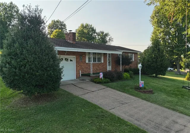 2nd image of 5215 Orchard Ave, Parkersburg, WV 26105 | MLS# 5230457