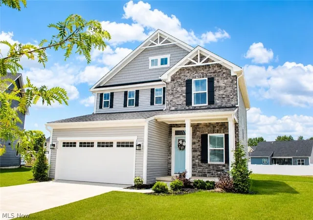 Photo 3 of Single family home for sale at 8082 Cora Ct, North Ridgeville, OH 44039 | MLS# 5230279 | Listing updated on 2026-08-28