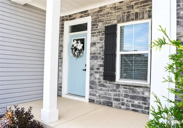 Photo 4 of Single family home for sale at 8082 Cora Ct, North Ridgeville, OH 44039 | MLS# 5230279 | Listing updated on 2026-08-28