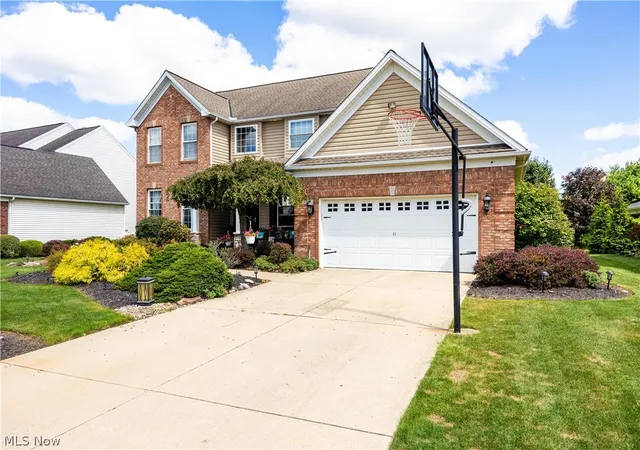 Photo 1 of Single family home for sale at 9267 Victoria Ln, North Ridgeville, OH 44039 | MLS# 5230391 | Listing updated on 2026-07-30