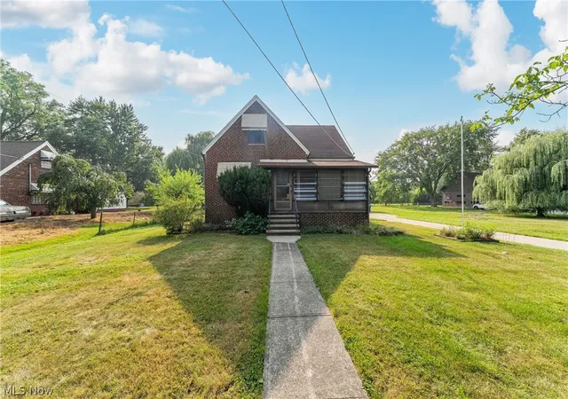 Photo 1 of Sale Pending at 4290 Dover Ctr Rd, North Olmsted, OH 44070 | MLS# 5229412 | Listing updated on 2026-08-18
