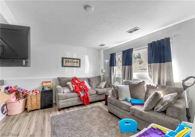 2nd image of 24611 Ridgeline Dr, Bedford Heights, OH 44146 | MLS# 5223643