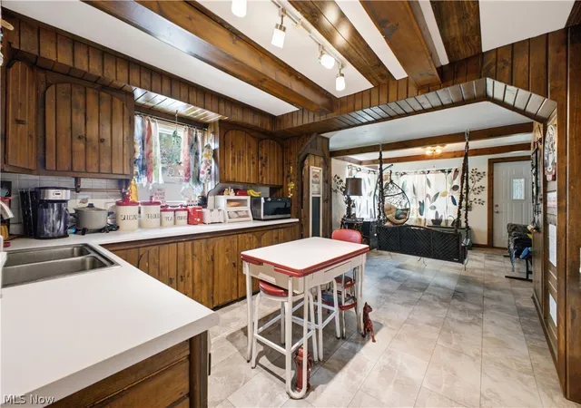 Photo 4 of Sale Pending at 1828 Grandview Rd, Lake Milton, OH 44429 | MLS# 5230537 | Listing updated on 2026-08-29