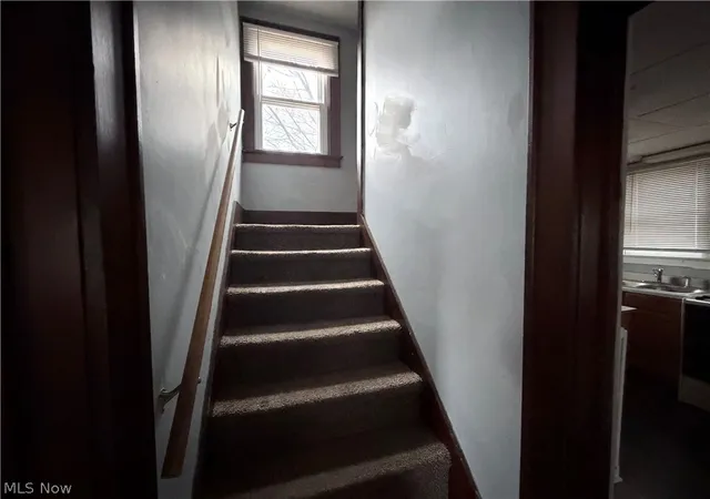 Photo 4 of Single family home for sale at 999 Avon St, Akron, OH 44310 | MLS# 5229794 | Listing updated on 2026-07-24