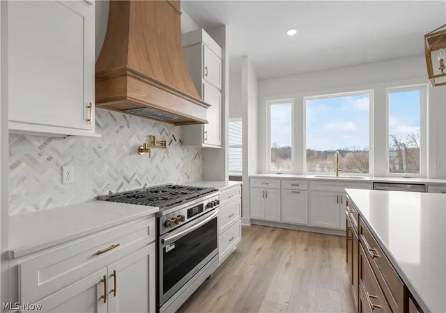 4th image of 3672 Kenway Blvd, Green, OH 44685 | MLS# 5230574