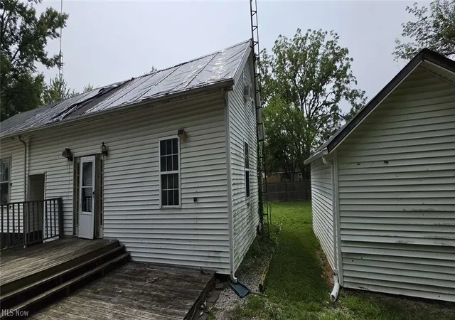 Photo 2 of Single family home for sale at 517 Dewitt St, Lorain, OH 44055 | MLS# 5230612 | Listing updated on 2026-10-05