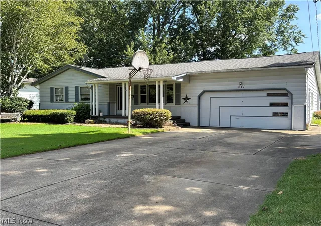 1st image of 641 Matawan Dr, Campbell, OH 44405 | MLS# 5230634