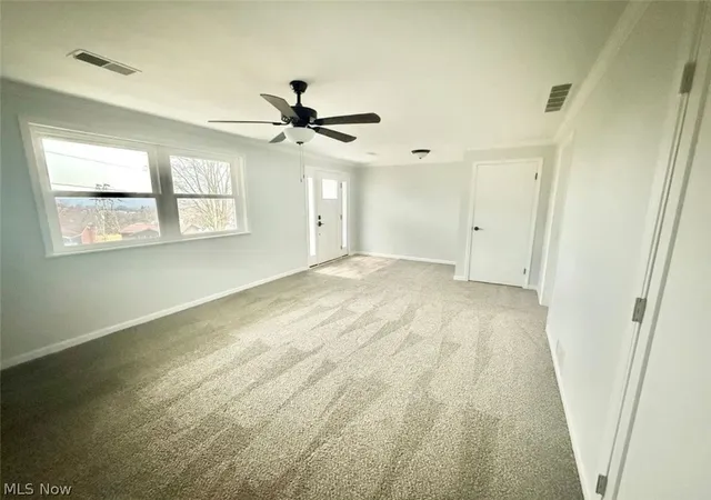 Photo 3 of Single family home for sale at 47 East St, New Cumberland, WV 26047 | MLS# 5225738 | Listing updated on 2026-08-21