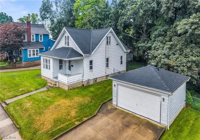 1st image of 618 Keller St, Barberton, OH 44203 | MLS# 5230002