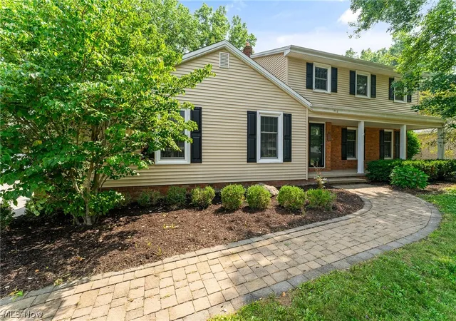 Photo 1 of Single family home for sale at 442 S Briarcliff Dr, Canfield, OH 44406 | MLS# 5229464 | Listing updated on 2026-08-10