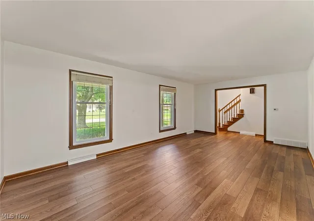 Photo 4 of Single family home for sale at 442 S Briarcliff Dr, Canfield, OH 44406 | MLS# 5229464 | Listing updated on 2026-08-10