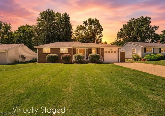 Photo 2 of Single family home for sale at 873 Edenridge Dr, Youngstown, OH 44512 | MLS# 5230406 | Listing updated on 2026-08-23