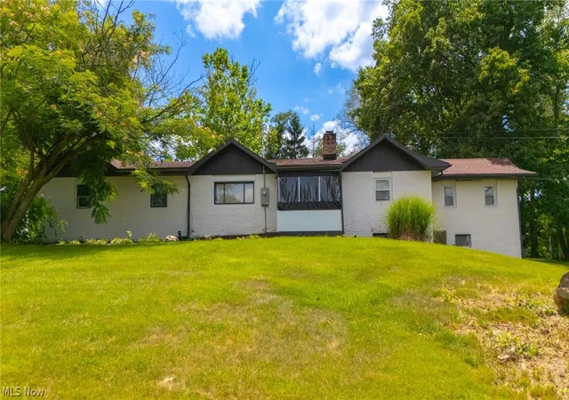 2nd image of 120 Winters Dr, Wintersville, OH 43953 | MLS# 5226205