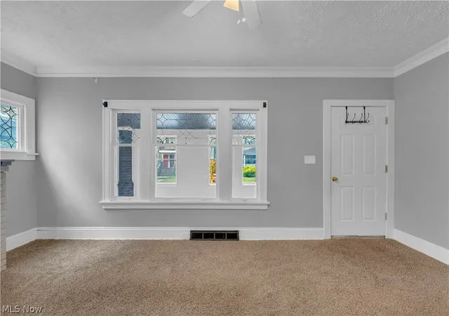 Listing Photo 4 - Condo for sale in building located at 14009 Scioto Ave, Cleveland, OH 44112