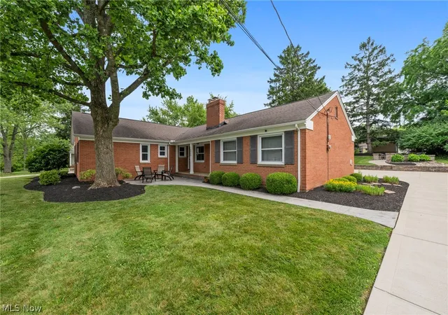 Photo 1 of Sale Pending at 6848 Rosemont Dr, Brecksville, OH 44141 | MLS# 5230591 | Listing updated on 2026-08-03