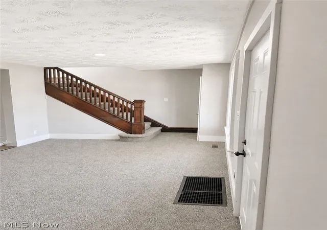 Photo 3 of Single family home for sale at 750 Pine St, Zanesville, OH 43701 | MLS# 5224355 | Listing updated on 2026-10-05