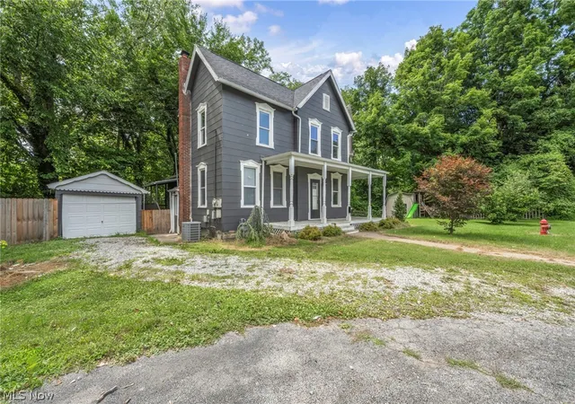 Photo 3 of Single family home for sale at 38 Oak St, Norwalk, OH 44857 | MLS# 5230606 | Listing updated on 2026-08-20