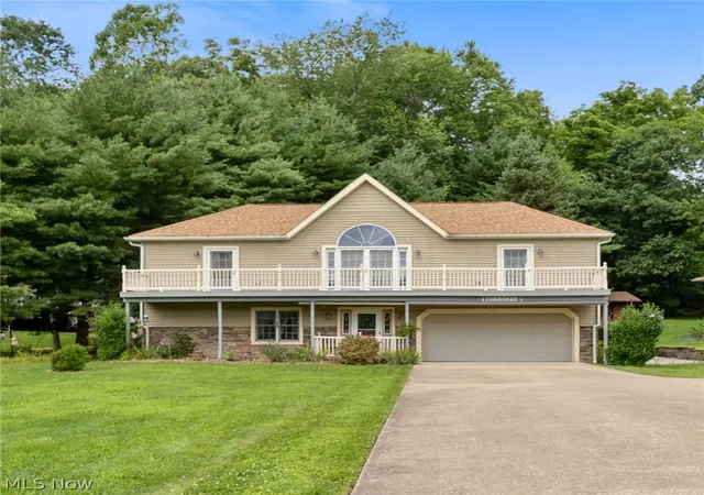 1st image of 1 Cherokee Trl, Malvern, OH 44644 | MLS# 5230521