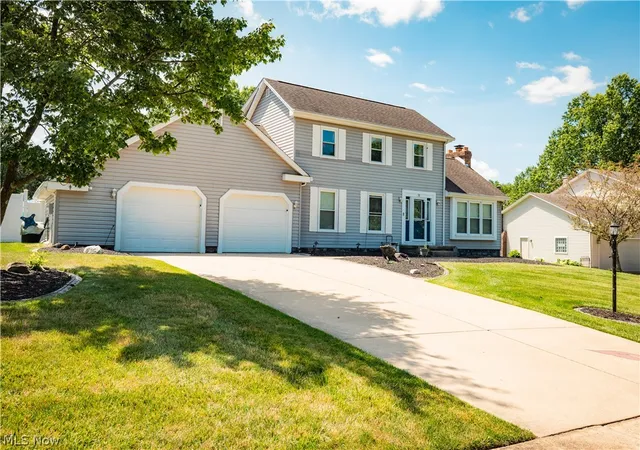 2nd image of 51 Sawmill Run Dr, Canfield, OH 44406 | MLS# 5230503