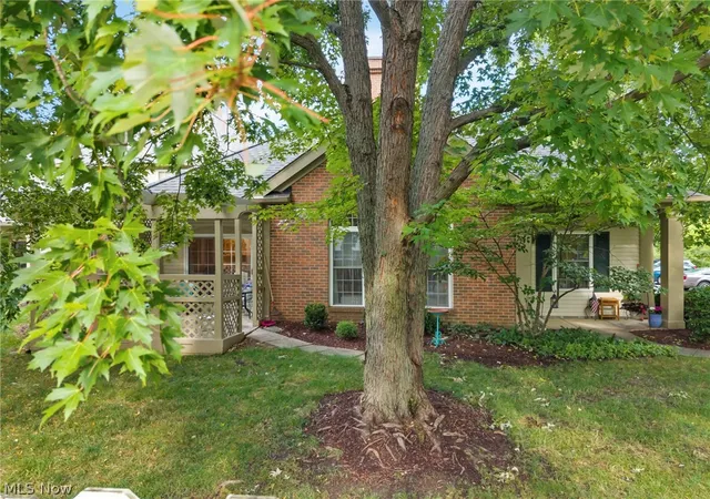 2nd image of 3061 Macintosh Dr #3061, Westlake, OH 44145 | MLS# 5230195