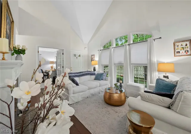 5th image of 3061 Macintosh Dr, Westlake, OH 44145