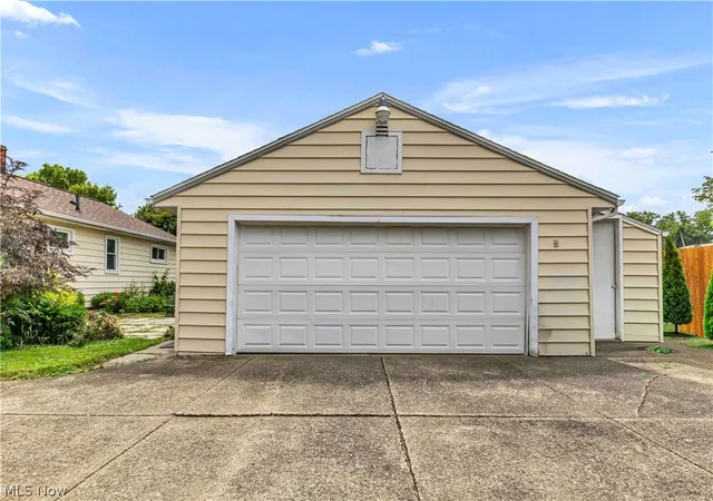 Homes for sale in North Olmsted, OH | 6676 Mackenzie, North Olmsted, OH 44070 | MLS# 5230676