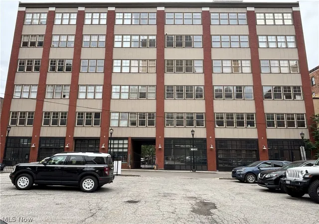 1st image of 1260 W 4th St #401, Cleveland, OH 44113 | MLS# 5230687