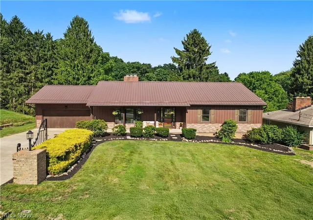 Photo 1 of Single family home for sale at 1375 Sackett Hills Dr, Akron, OH 44313 | MLS# 5230160 | Listing updated on 2026-08-26