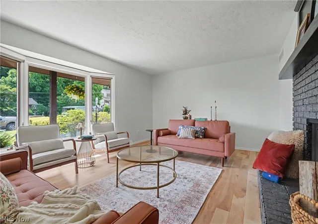 5th image of 1375 Sackett Hills Dr, Akron, OH 44313 | MLS# 5230160