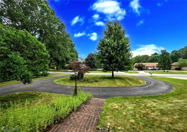 3rd image of 4605 Frazer Ave Nw, Canton, OH 44709 | MLS# 5229202