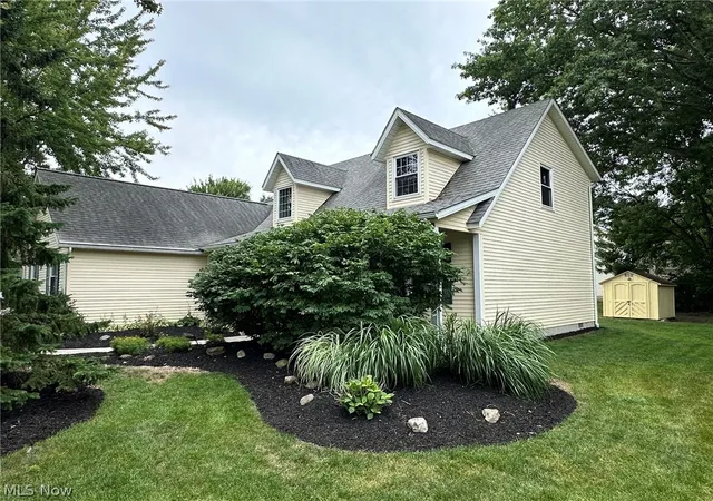 Photo 4 of Sale Pending at 2462 Candlewood Dr, Avon, OH 44011 | MLS# 5230726 | Listing updated on 2026-08-24