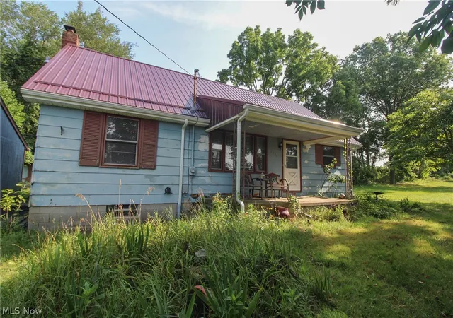 Photo 2 of Sale Pending at 5724 Arrel Rd, Lowellville, OH 44436 | MLS# 5230736 | Listing updated on 2026-07-31