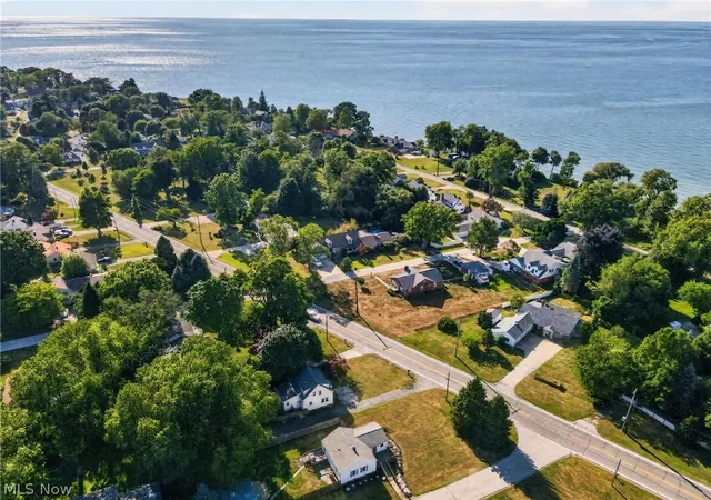 4th image of 3912 Lake Rd W, Saybrook, OH 44004 | MLS# 5228959