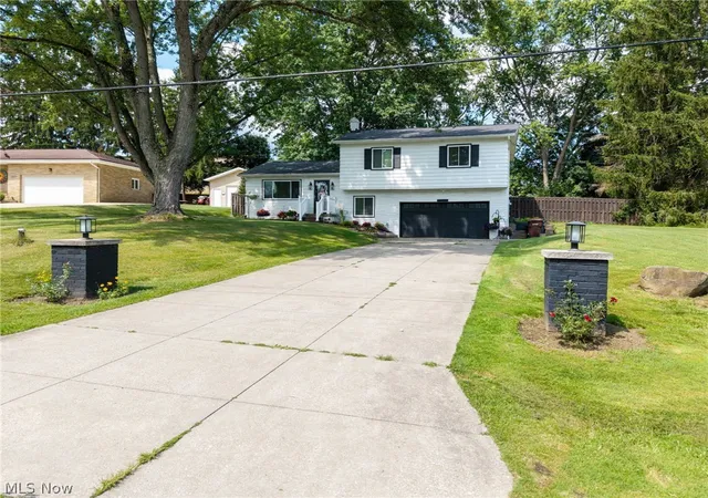 Photo 2 of Single family home for sale at 2664 Biscayne Dr, Akron, OH 44319 | MLS# 5230763 | Listing updated on 2026-07-24
