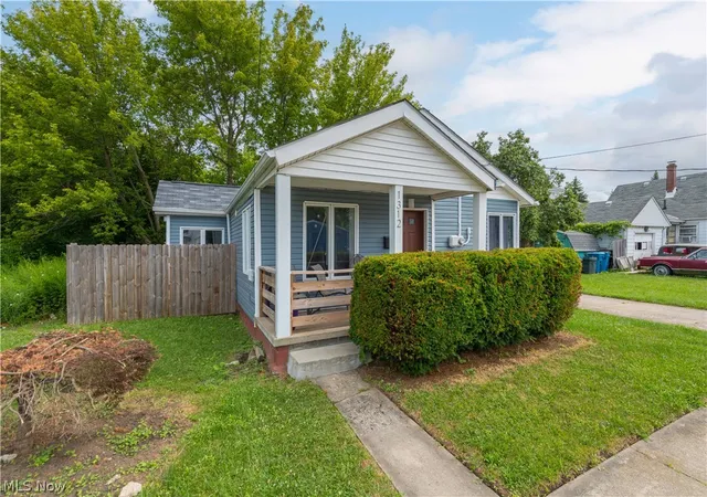 Photo 3 of Sale Pending at 1312 W 14th Street, Lorain, OH 44052 | MLS# 5230549 | Listing updated on 2026-08-19