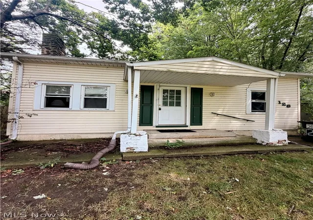 1st image of 128 Lakeview Blvd, Painesville, OH 44077 | MLS# 5230288