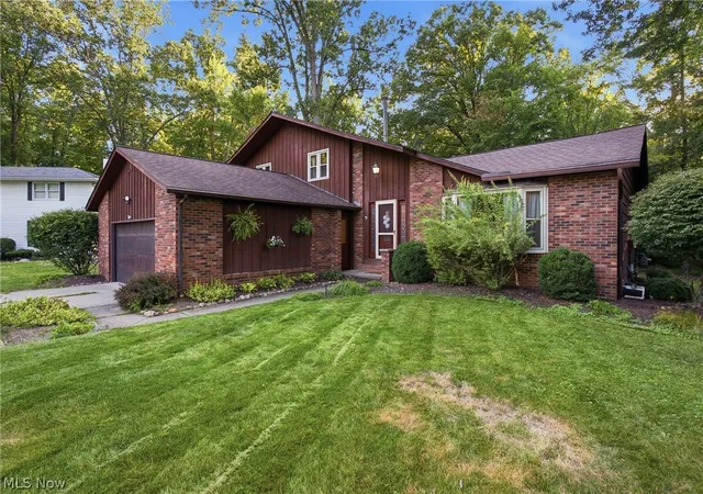 Photo 3 of Single family home for sale at 1148 Krndia Ct, Brunswick, OH 44212 | MLS# 5230672 | Listing updated on 2026-07-27
