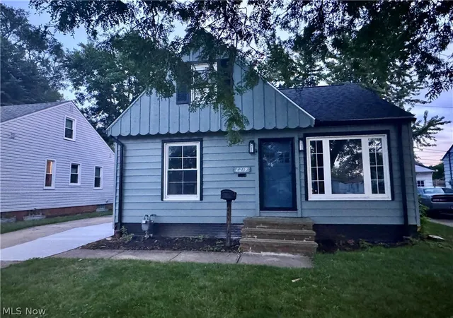 Photo 1 of Single family home for sale at 8219 Wainstead Dr, Cleveland, OH 44129 | MLS# 5230720 | Listing updated on 2026-08-26