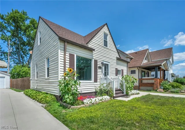 2nd image of 4418 Maplecrest Ave, Cleveland, OH 44134 | MLS# 5230770