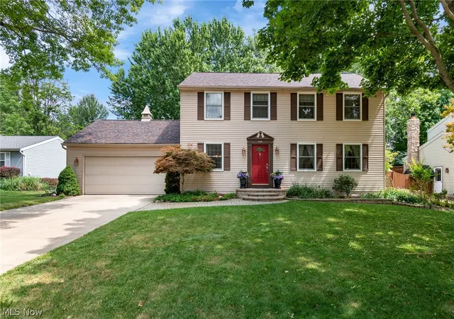 Photo 1 of Sale Pending at 559 Berkshire Dr, Medina, OH 44256 | MLS# 5230563 | Listing updated on 2026-08-10
